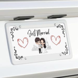 Custom Just Married License Plate for Newlyweds Cute Cartoon Wedding Car Accessory Decorative Car Plate Unique Wedding Gift Idea