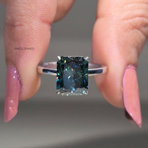 2.5 Carat Radiant Cut Green Moissanite Solitaire Ring Deep Forest Green Engagement Ring in White Gold Unique Modern Statement Ring for Women