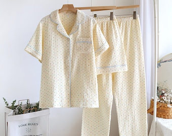 Conjunto de pijama de algodón muselina: conjunto de tres piezas de ropa de estar por casa para mujer con estampado de lunares.