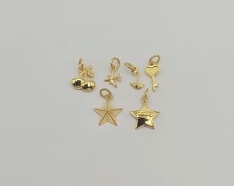 Miniaturowe zawieszki z litego złota 14K i 10K | Parasol w kształcie samolotu z wiśniowym sercem i kluczem do szczęścia
