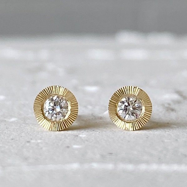 Second hole diamond earrings Clearance