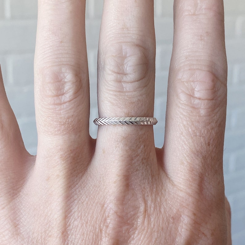 Herringbone Thin Band in Sterling Silver, Minimal Ring, Modern, Comfortable, Minimalist, Textured, Organic, Geometric, stacking ring, skinny image 4