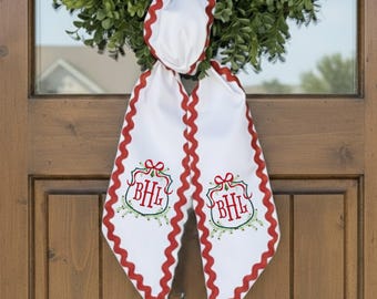 Embroidered Monogram Logo Door Scarf - Personalized Scallop Trim Wreath Sash | Family Holiday Crest Gift