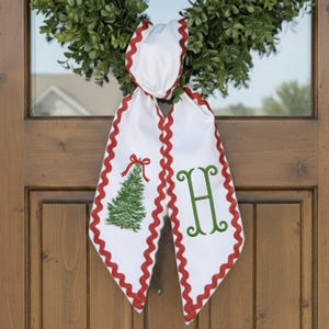Monogrammed Christmas Wreath Sash – Embroidered Tree, Red Ric Rac Trim