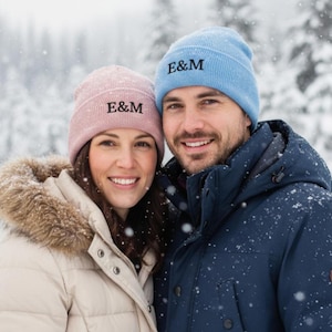 Bonnet personnalisé pour couples | Chapeau pour femmes/hommes | Cadeau Saint-Valentin/anniversaire | Acrylique doux au toucher