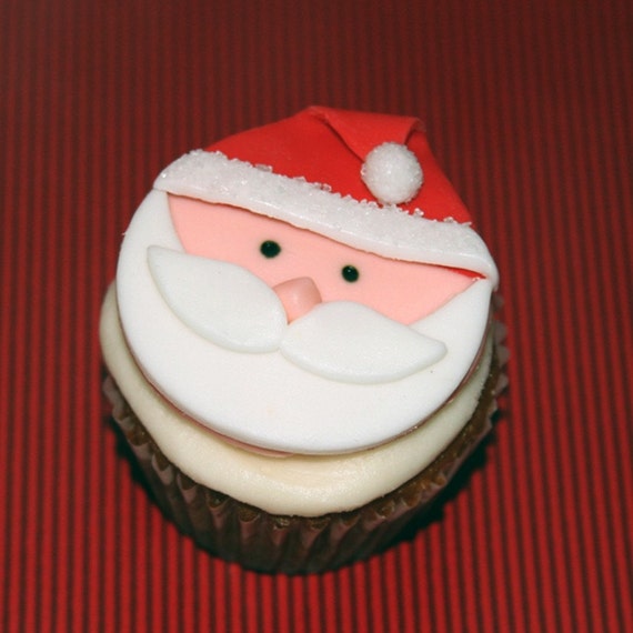 Fondant cupcake toppers Santa by Harriet's House of Cakes | Catch My Party