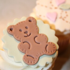 Fondant cupcake toppers Baby Shower , Teddy Bear image 2