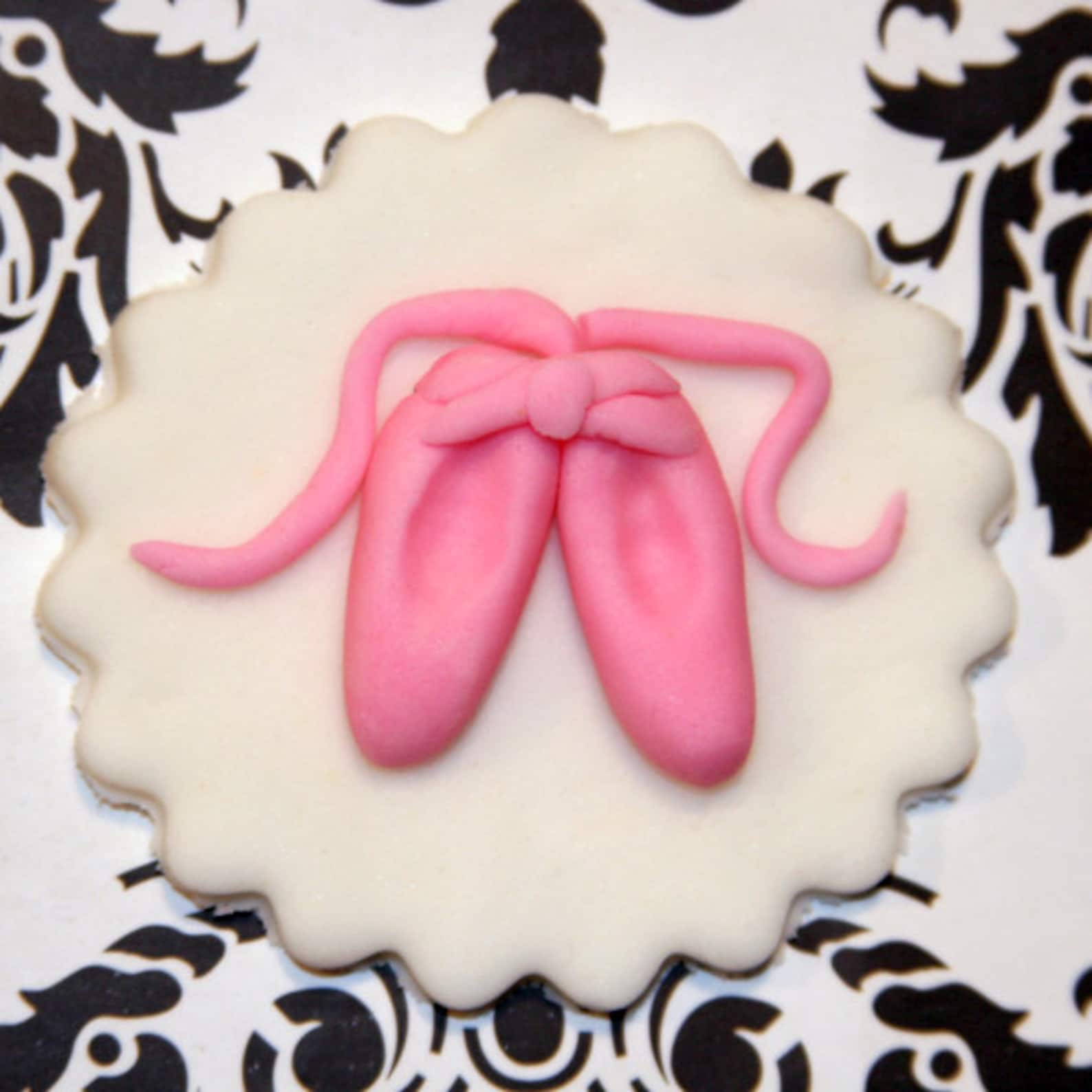 fondant cupcake topper ballet shoes