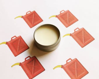 Perfume sólido con aroma a gasolinera