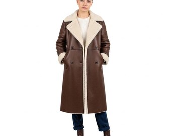 Bruine leren bontjas in vintagestijl: gepersonaliseerde winterbovenkleding