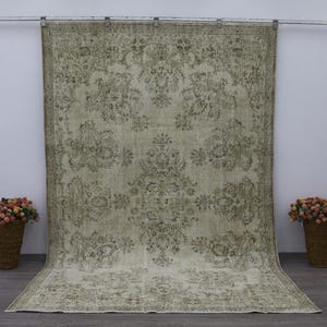 Handwoven Oushak Rug: 7x10 Neutral Turkish Wool Rug