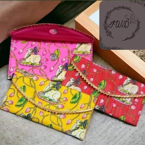 Indian Wedding Silk Fabric Cash Envelope, Fabric Money Pouch, Pichwai Style Gift Wallet, Traditional Cloth Envelope, Handmade Shagun Cover