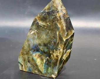 Flashy Labradorite Freeform Crystal: Polished Healing Stone, Home Decor