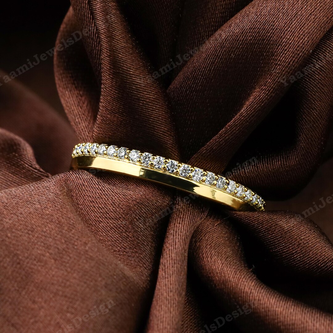 Round Cut Moissanite Wedding Band Women 14K Gold 3MM Wide Plain Band ...