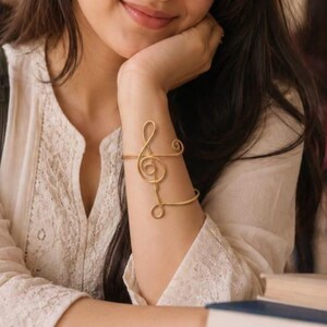 Gold Arm Cuff Bracelet, Artistic Spiral Upper Arm Jewelry, Boho Armlet for Women, Infinity Cuff, Wire Wrap Statement Armlet, Gift for Her