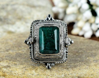 Emerald Locket Ring, Sterling Silver Poison Ring, Vintage Mughal Jewelry Mothers Day Gift