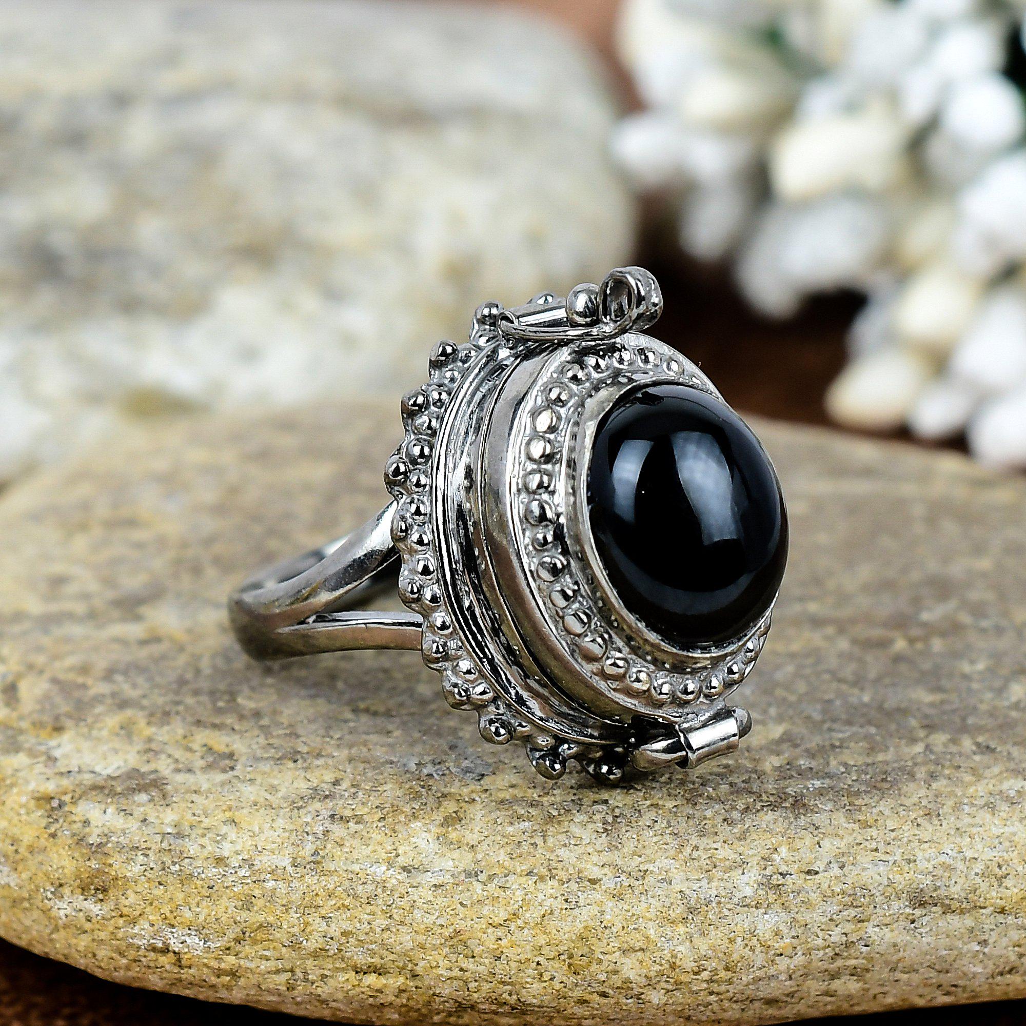Sterling Silver Black Onyx Locket Ring | Gothic Poison Ring - Etsy 