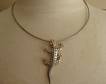 Southwestern Sterling Gecko Pendant on 18" Round Sterling Omega Chain, 17.7 Grams