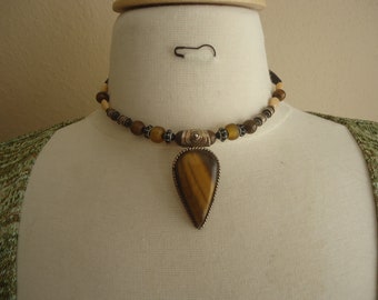 Beaded Memory Wire Tiger Eye, Horn and Serpentine Pendant Necklace