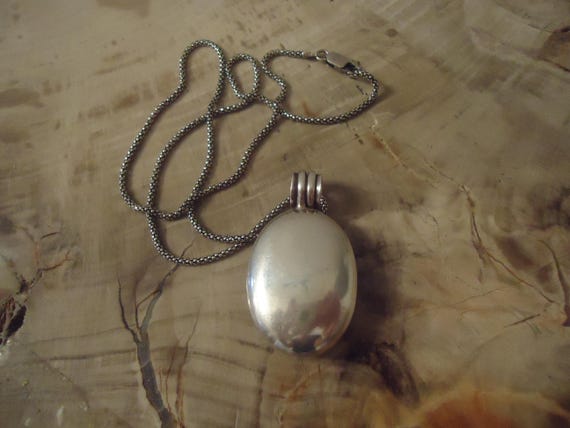 Silpada Sterling Silver Scroll Locket Pendant, En… - image 4