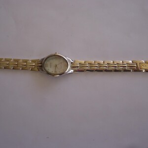 Montre-bracelet pour femme Ecclissi, lourde, style maillon, course avec pile neuve, 65 g