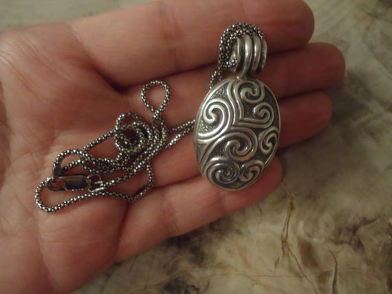 Silpada Sterling Silver Scroll Locket Pendant, En… - image 6