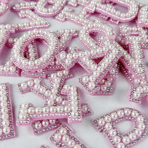 Parche de letras con diamantes de imitación de perla rosa (4,6 cm), alfabeto brillante para planchar o coser, para ropa y bolsos