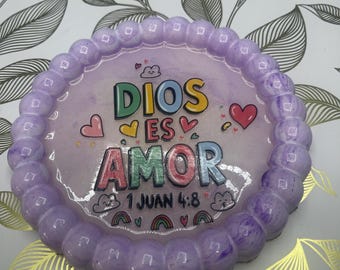 Handmade "Dios Es Amor" Resin Trinket Tray – Pastel Purple Christian Gift