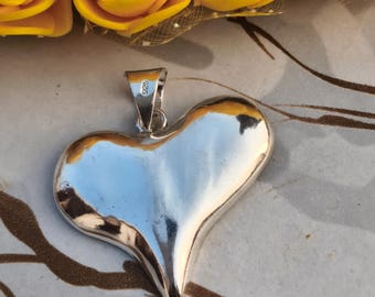 Colgante de corazón hinchado de plata de ley maciza / Charm romántico de plata 925