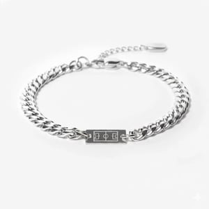 Zilveren Cubaanse schakelarmband: gegraveerd voetbalveld, sieraden sportfan