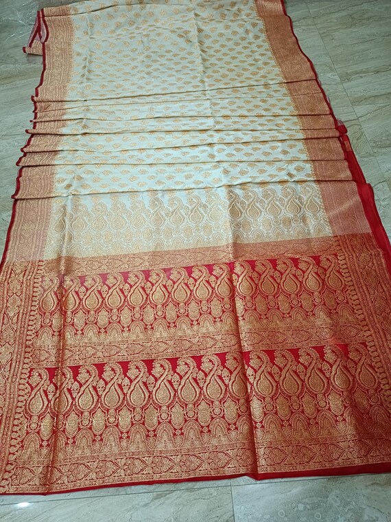 Banarasi Silk Saree with Gold Zari Work, Cream & Red Indian Wedding Saree, Traditional Paisley Border Sari, Festive Bridal Wear