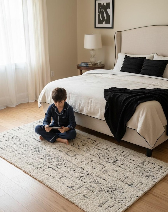 Handwoven Somek Durrie Rug, Modern Design (5x8)