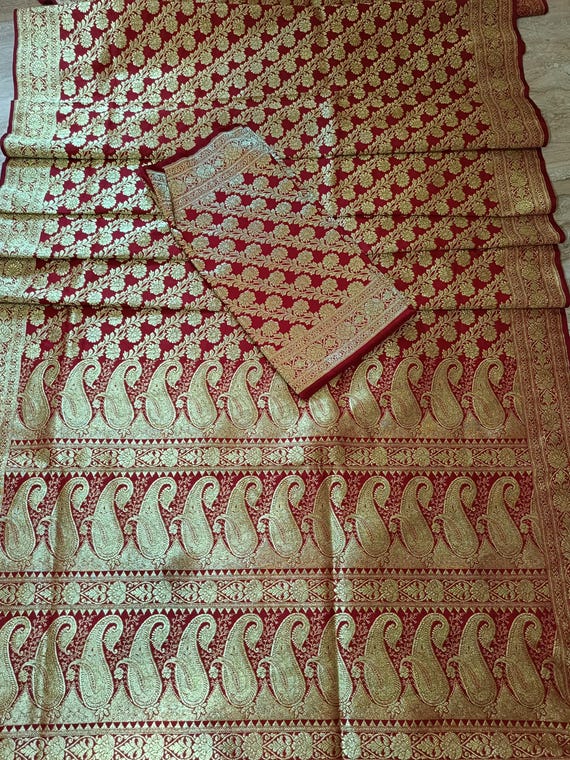 Bright red traditional banarsi sarees cotton silk sarees with scarf free