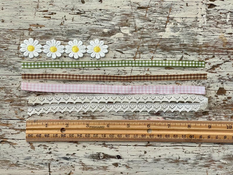 Holly Hobby Textile Scrap Pack: Vintage Fabric for Junk Journals, Slow Stitch, Mixed Media immagine 8