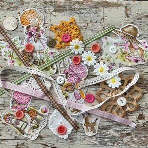 Holly Hobby Textile Scrap Pack: Vintage Fabric for Junk Journals, Slow Stitch, Mixed Media immagine 10
