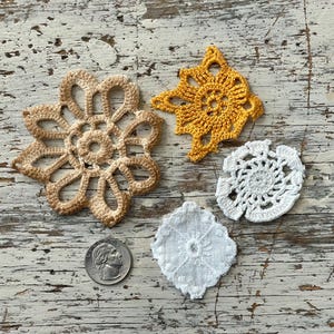 Holly Hobby Textile Scrap Pack: Vintage Fabric for Junk Journals, Slow Stitch, Mixed Media immagine 9