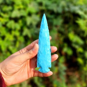 Hand Carved Turquoise Arrowhead: Agate Gemstone Spearhead (5-6 inch