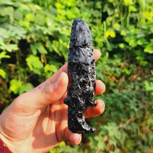 Cuchillo Athame de obsidiana negra tallado a mano: herramienta ritual hecha a mano con piedras preciosas