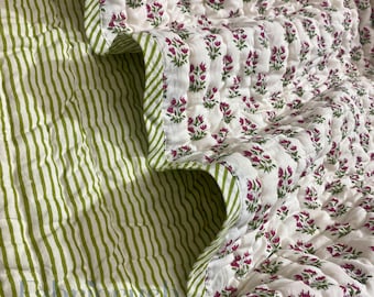 Edredom de algodão com estampa manual em bloco vermelho marmelada – Manta Kantha reversível com listras florais, roupa de cama leve, estilo casa de campo indiana.