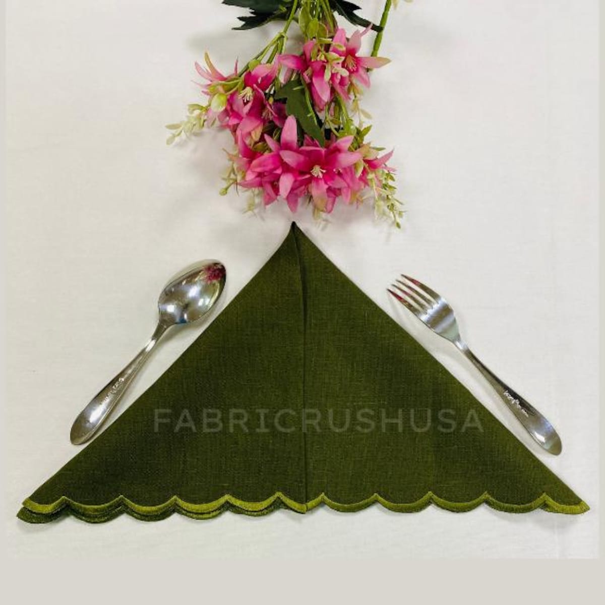 Moss Green Linen Embroidered Napkins: Scalloped Edge Table Decor - Set of 8