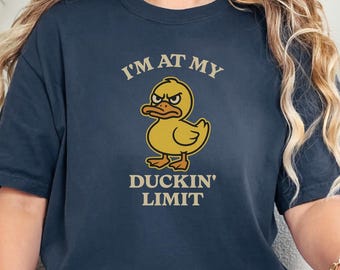 I'm At My Duckin' Limit Retro 90s Comfort Colors T-Shirt: Angry Duck Funny Animal Y2k Sweatshirt