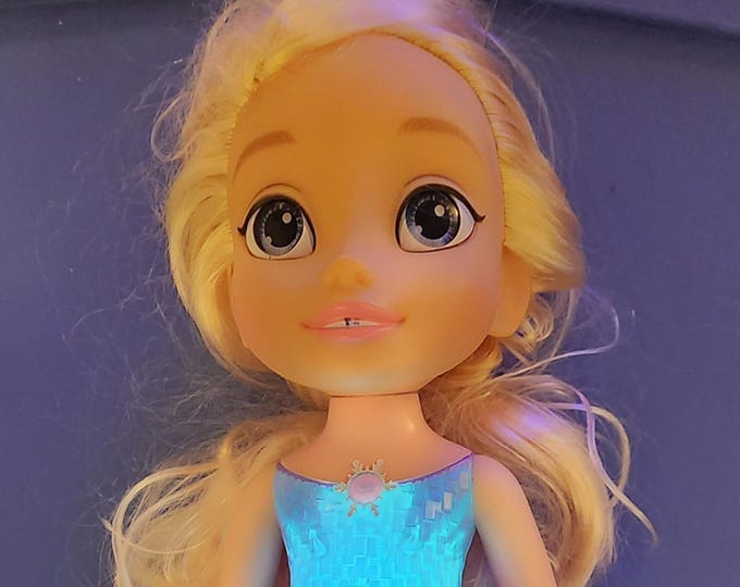 Disney Frozen Northern Lights Elsa Doll