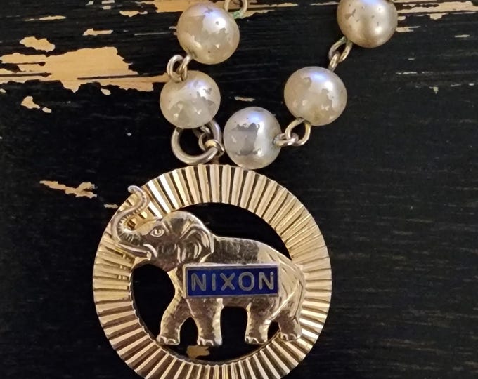 Richard Nixon Presidential Pearl Bracelet