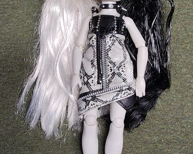 Shadow High Series 1 Heather Grayson Grayscale Fashion Doll
