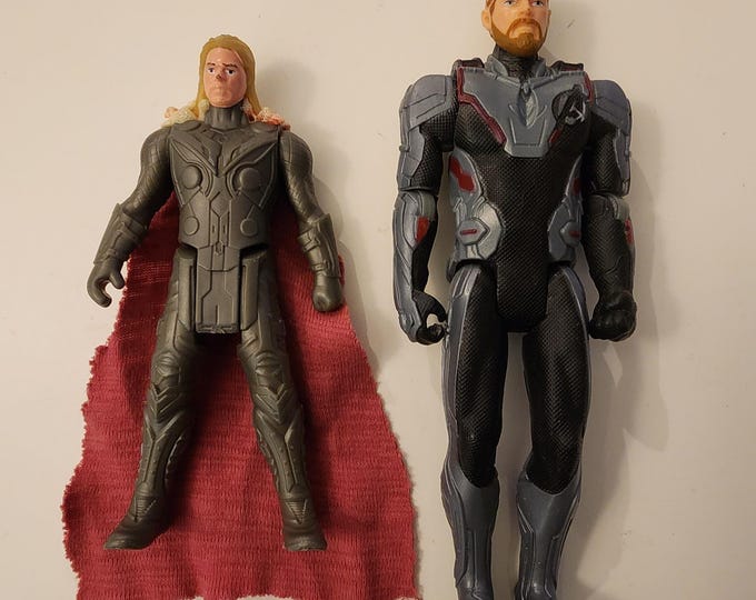 Marvel Avengers Thor Figure Bundle