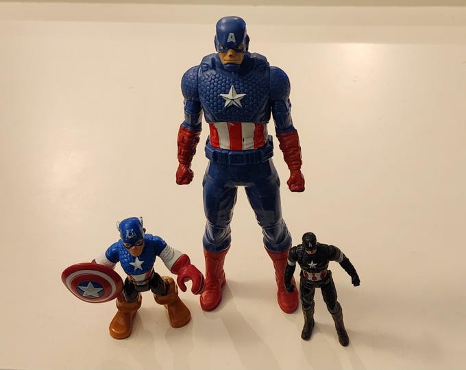 Captain America Figure Bundle 3 Figures Included