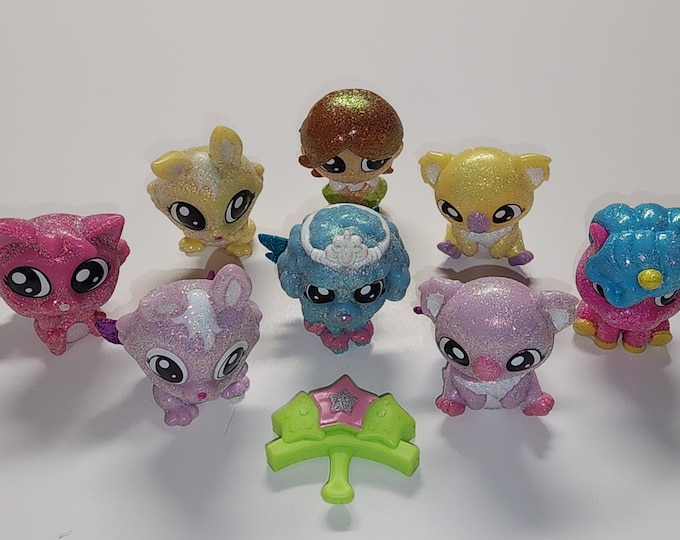 Tic Tac Toy XOXO Glitter Friends Figure and Accessory Bundle