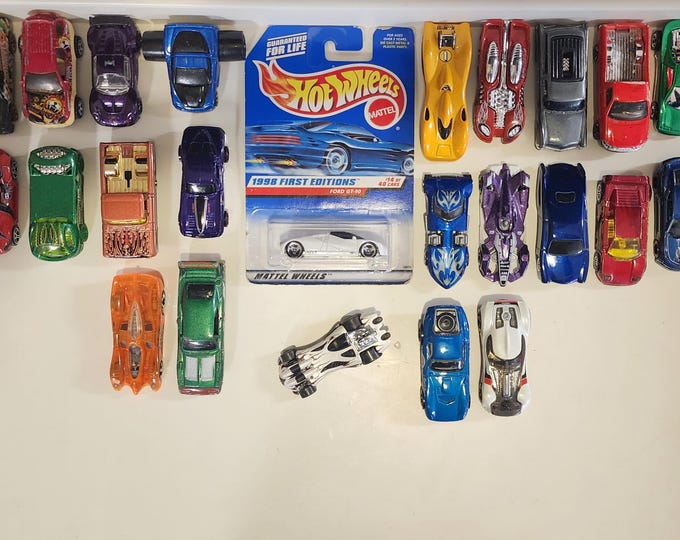 Hot Wheels Diecast Car Bundle 28 Cars Included
