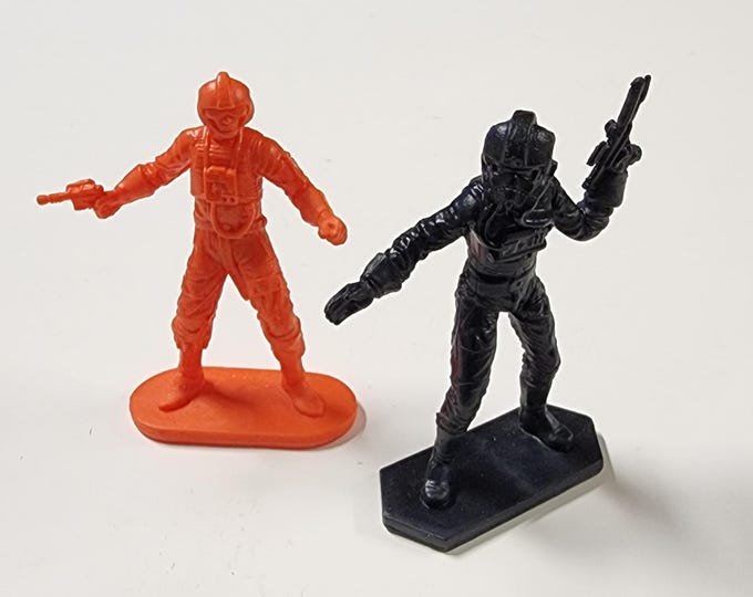 Plastic Star Wars Figures, X-Wing & Tie Fighter Pilot