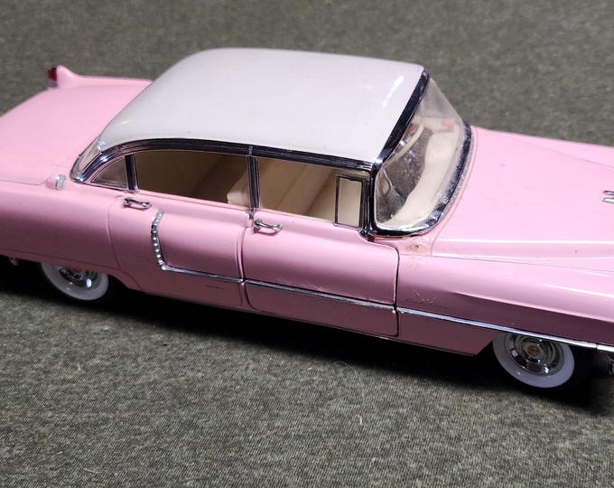 1955 Fleetwood Series 60 Elvis Presley Pink Cadillac 1:18 Scale Die Cast Car